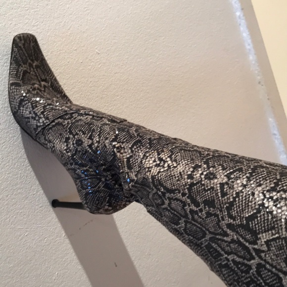 Snake faux stocking boot stilletto - Picture 2 of 5